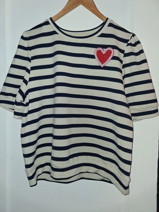 Tops - Striped Short Sleeve Blouse with Heart Patch - Black & Cream